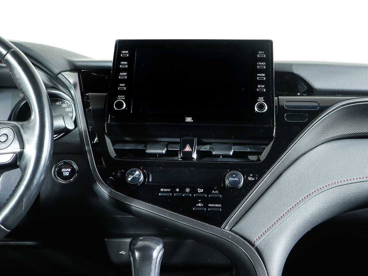 Toyota Camry с пробегом — 2021 год. Фото: #9