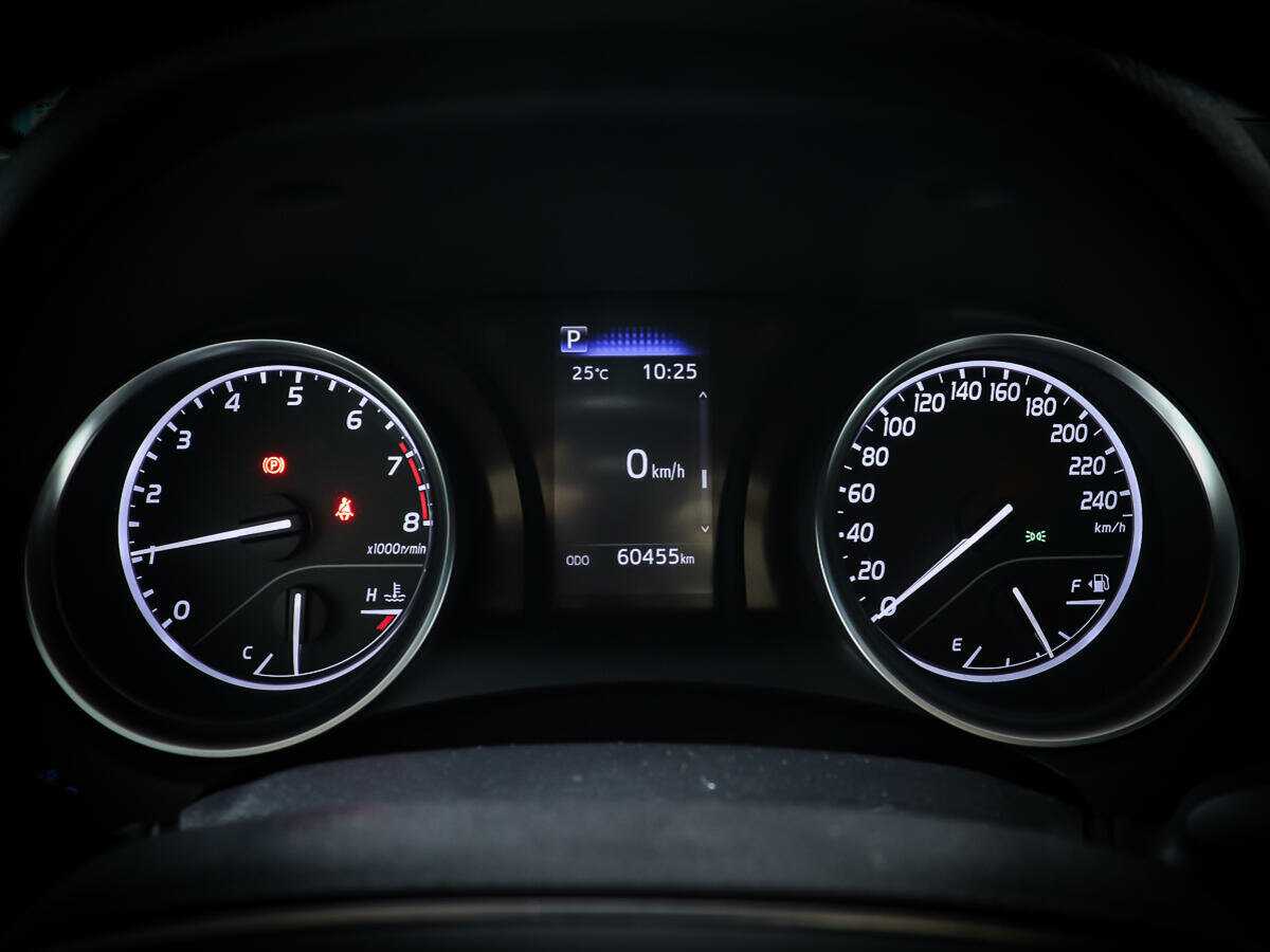 Toyota Camry с пробегом — 2021 год. Фото: #11