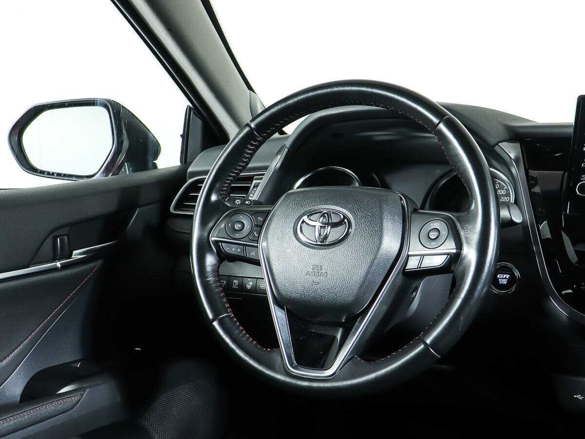 Toyota Camry с пробегом — 2021 год. Фото: #12