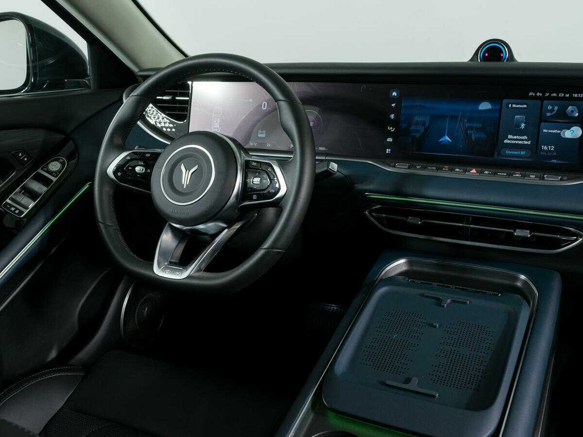 Voyah Free с пробегом — 2023 год. Фото: #6