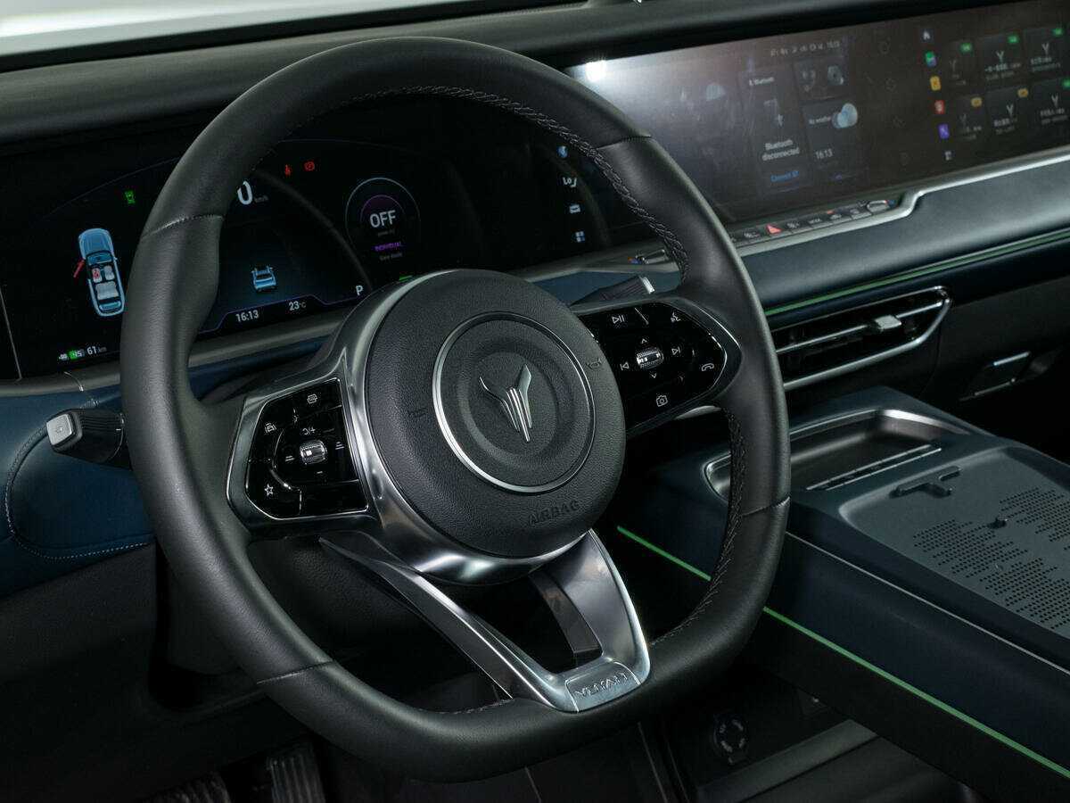 Voyah Free с пробегом — 2023 год. Фото: #12