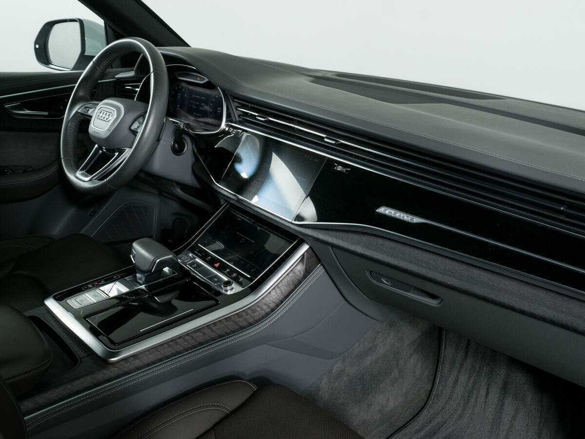 Audi Q8 с пробегом — 2019 год. Фото: #9