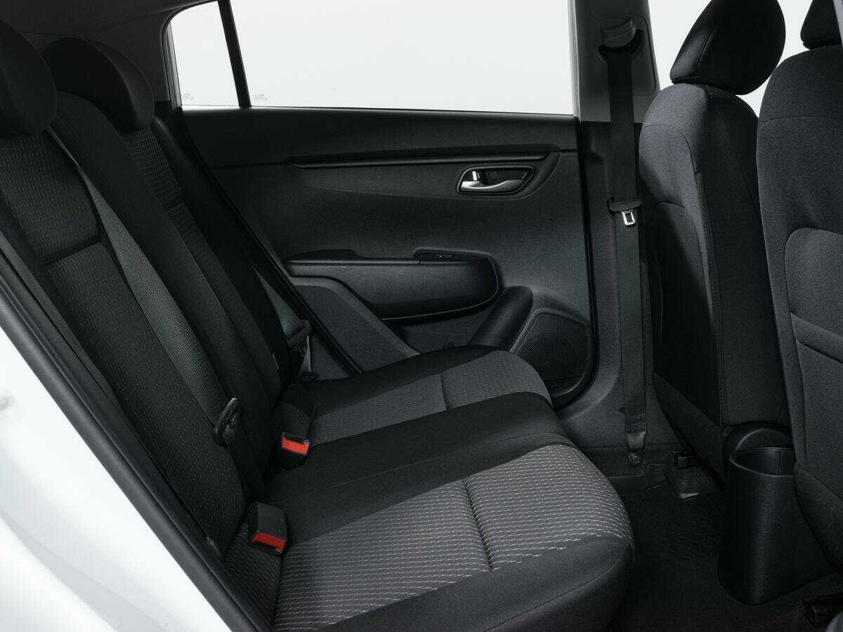 Kia Rio с пробегом — 2019 год. Фото: #12