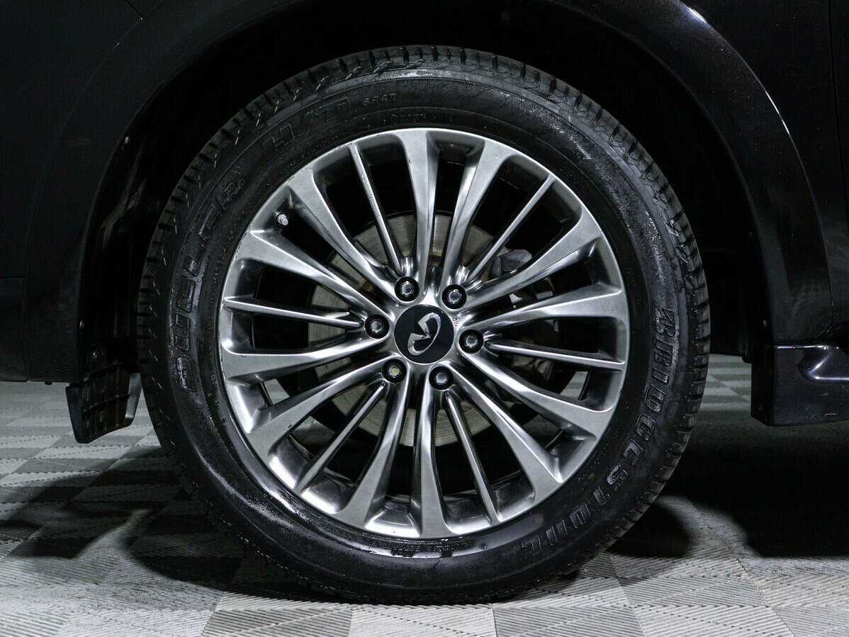 Infiniti QX80 с пробегом — 2018 год. Фото: #14