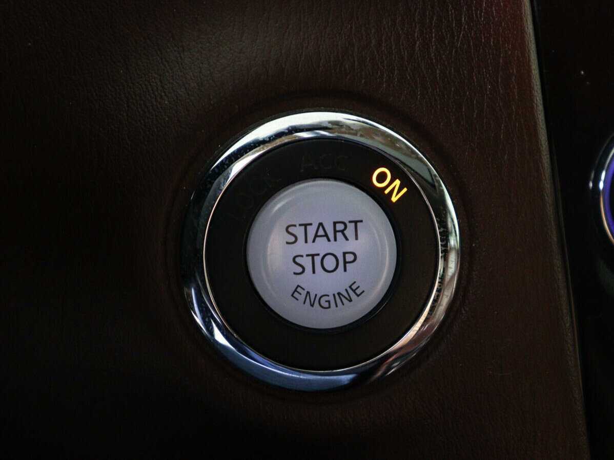 Infiniti QX50 с пробегом — 2014 год. Фото: #16