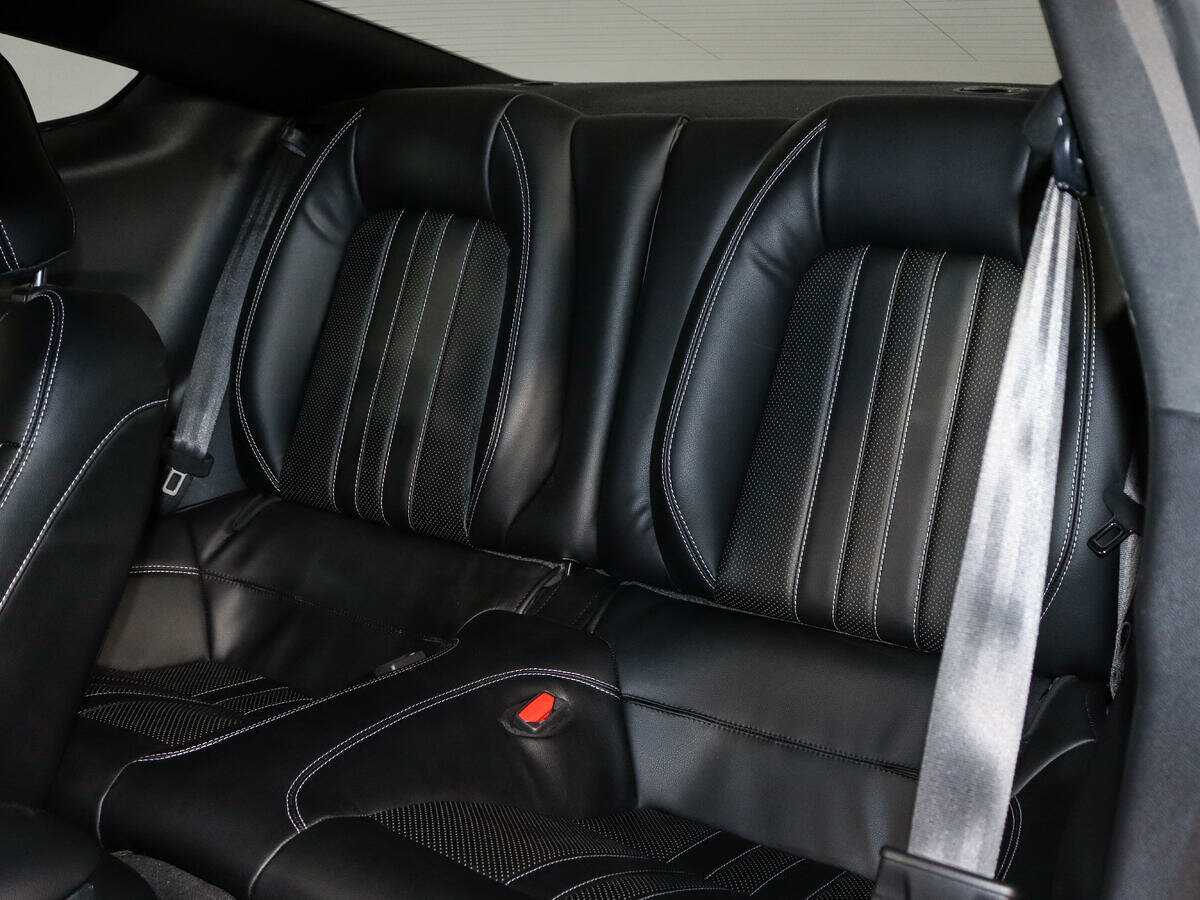 Ford Mustang с пробегом — 2022 год. Фото: #7