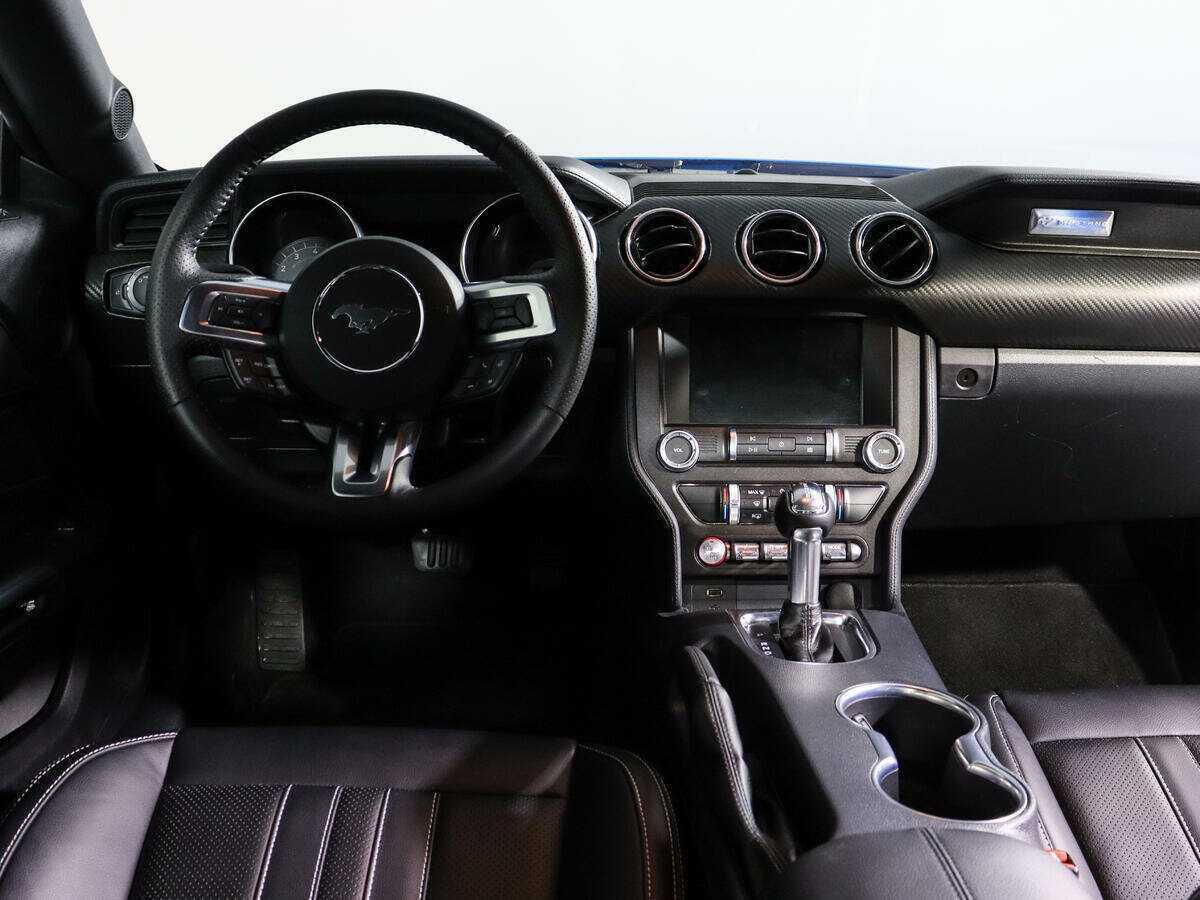 Ford Mustang с пробегом — 2022 год. Фото: #8