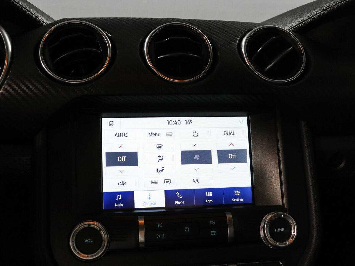 Ford Mustang с пробегом — 2022 год. Фото: #13