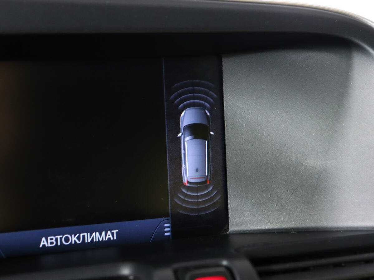 Volvo XC60 с пробегом — 2011 год. Фото: #14