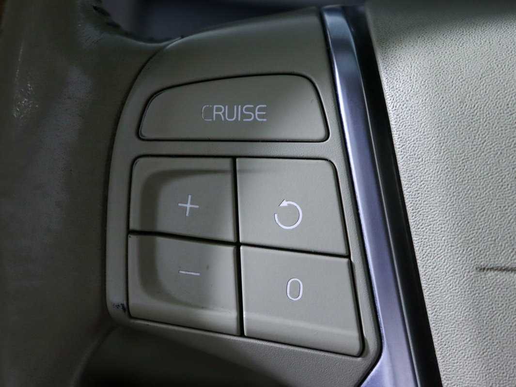 Volvo XC60 с пробегом — 2011 год. Фото: #16