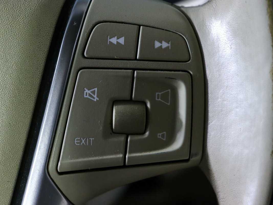 Volvo XC60 с пробегом — 2011 год. Фото: #17