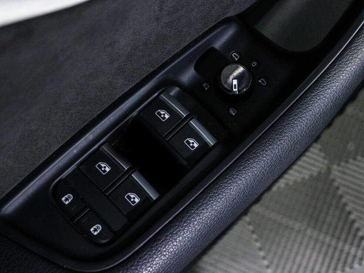 Audi Q8 с пробегом — 2019 год. Фото: #17