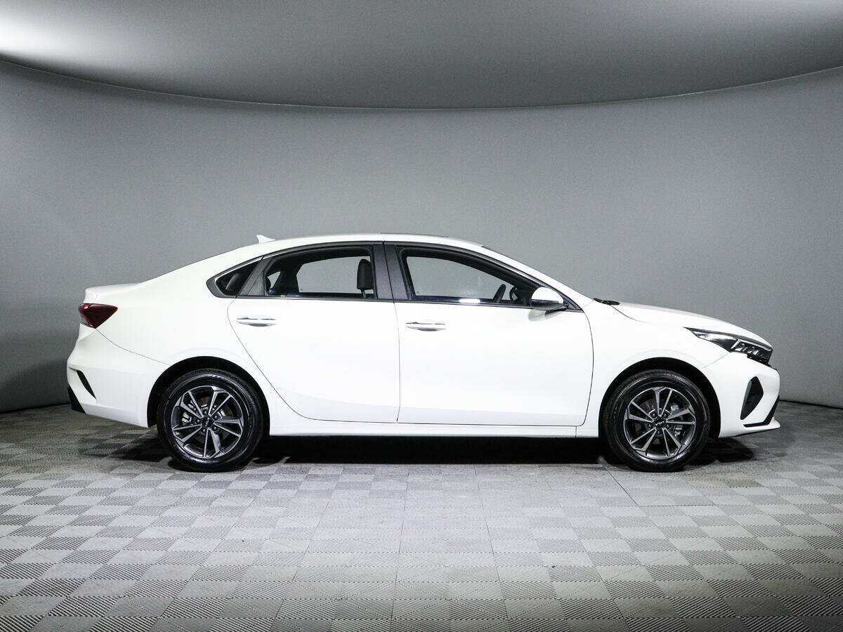 Kia K3 с пробегом — 2022 год. Фото: #3