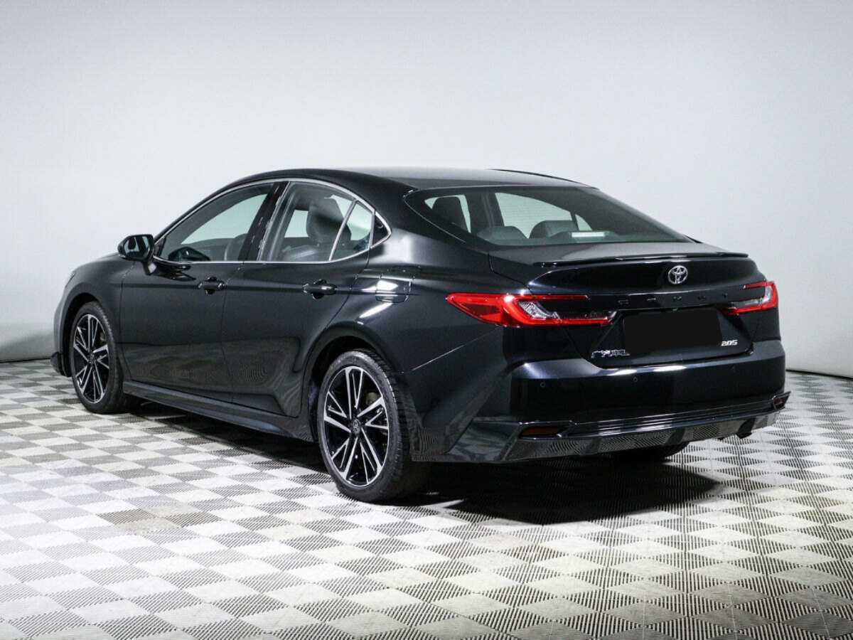Toyota Camry с пробегом — 2024 год. Фото: #6