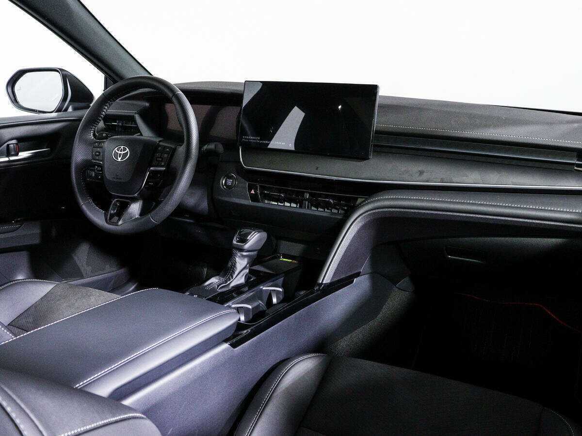 Toyota Camry с пробегом — 2024 год. Фото: #11