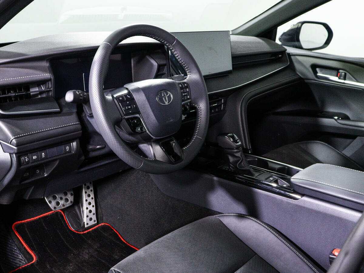 Toyota Camry с пробегом — 2024 год. Фото: #13