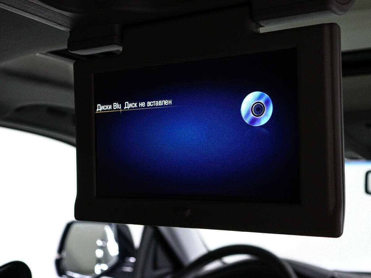 Cadillac Escalade с пробегом — 2016 год. Фото: #17