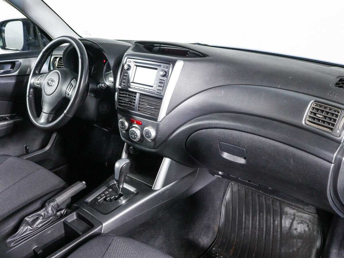 Subaru Forester с пробегом — 2011 год. Фото: #6