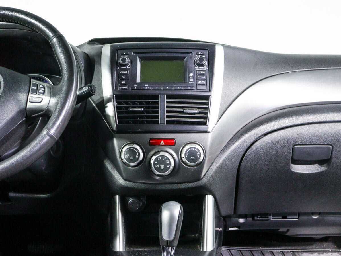 Subaru Forester с пробегом — 2011 год. Фото: #10