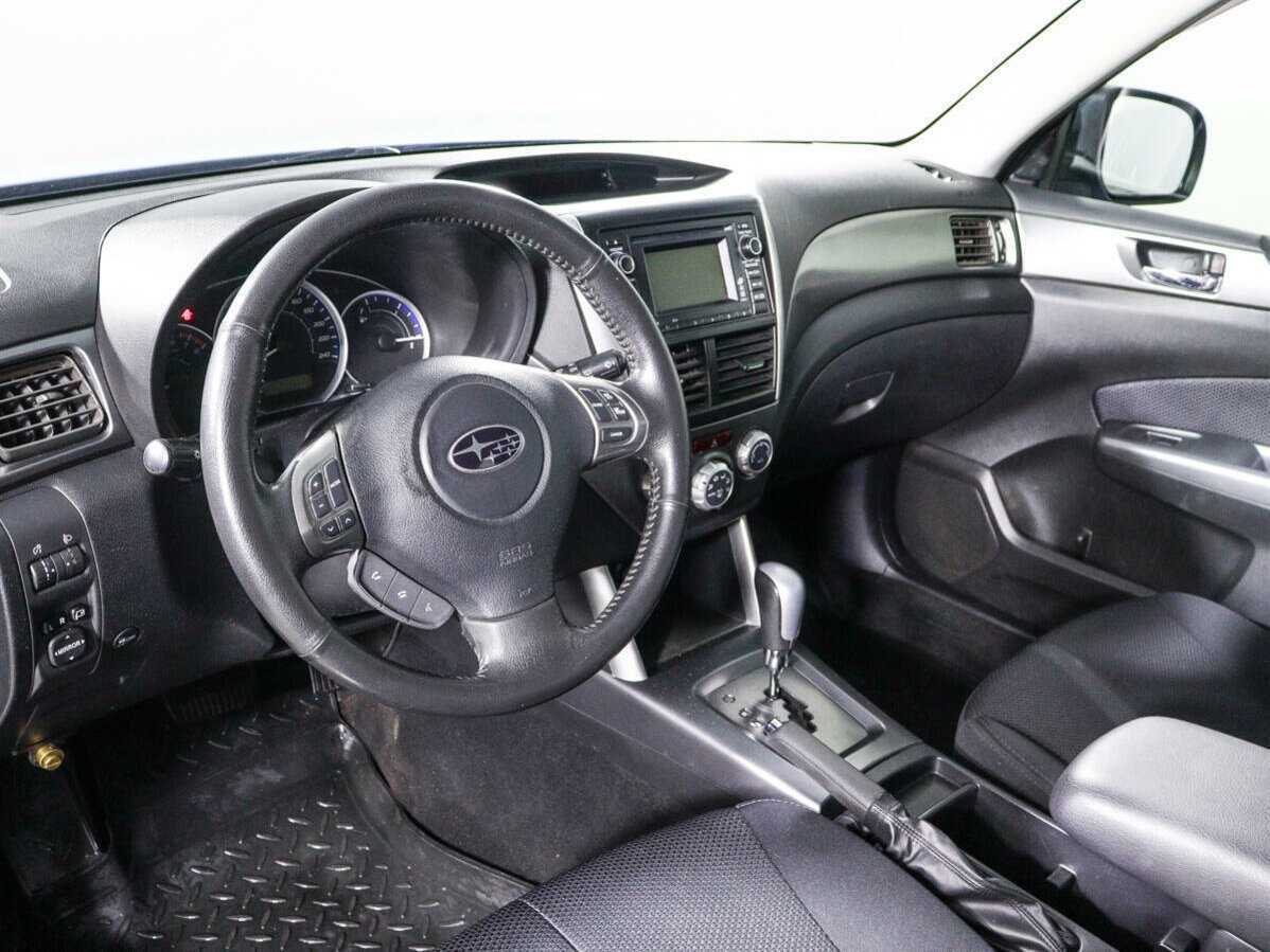 Subaru Forester с пробегом — 2011 год. Фото: #11