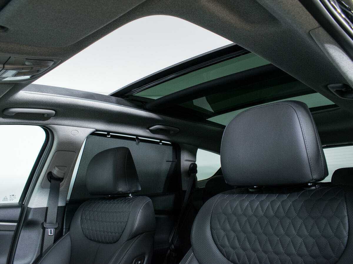 Hyundai Santa Fe с пробегом — 2019 год. Фото: #14