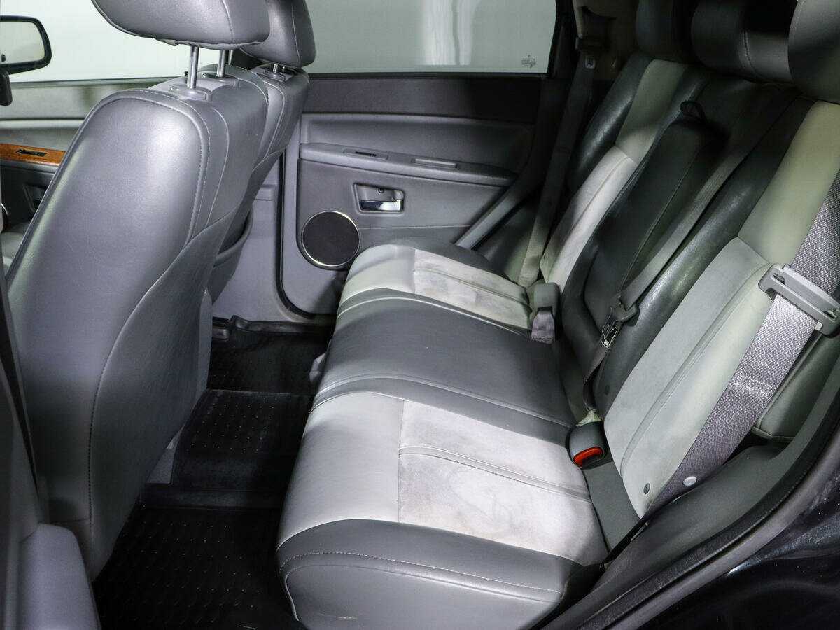 Jeep Grand Cherokee с пробегом — 2007 год. Фото: #8