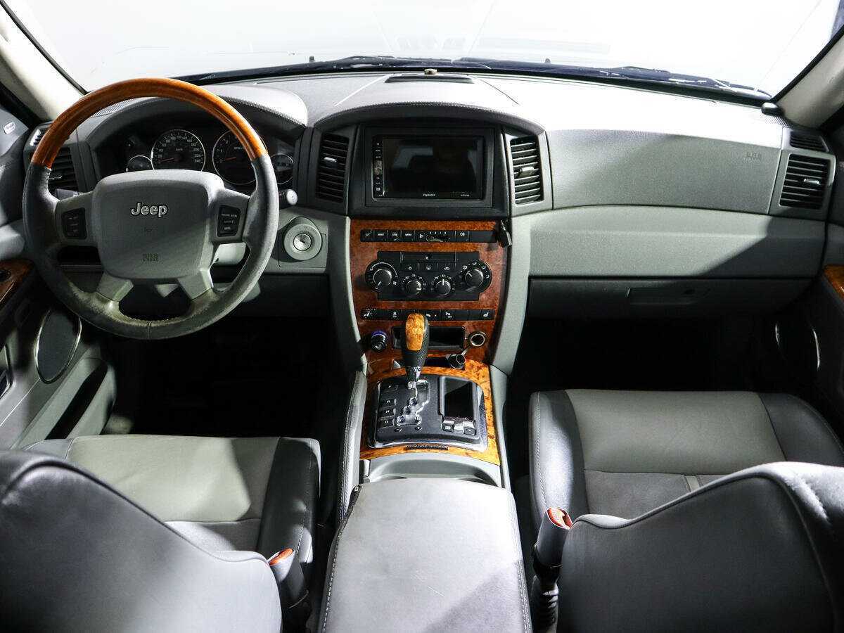 Jeep Grand Cherokee с пробегом — 2007 год. Фото: #11