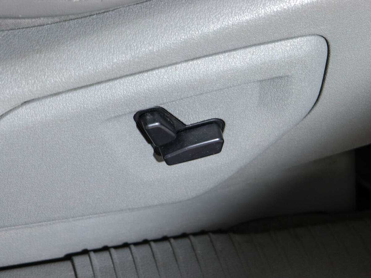 Jeep Grand Cherokee с пробегом — 2007 год. Фото: #14