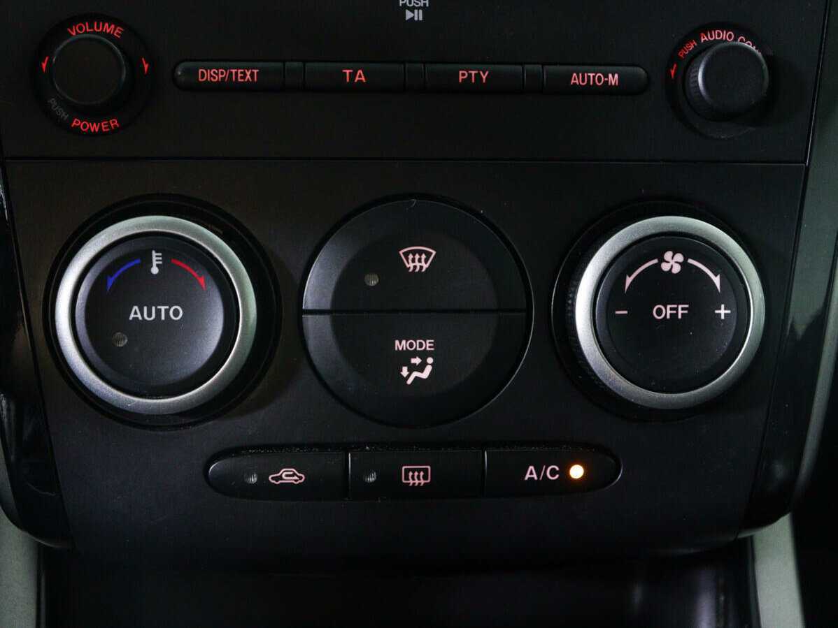 Mazda CX-7 с пробегом — 2011 год. Фото: #15