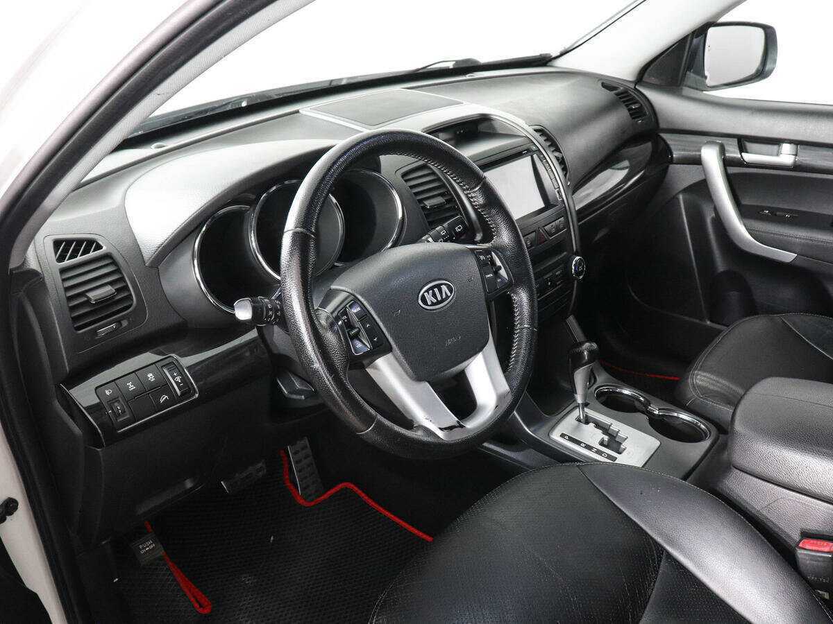 Kia Sorento с пробегом — 2010 год. Фото: #8