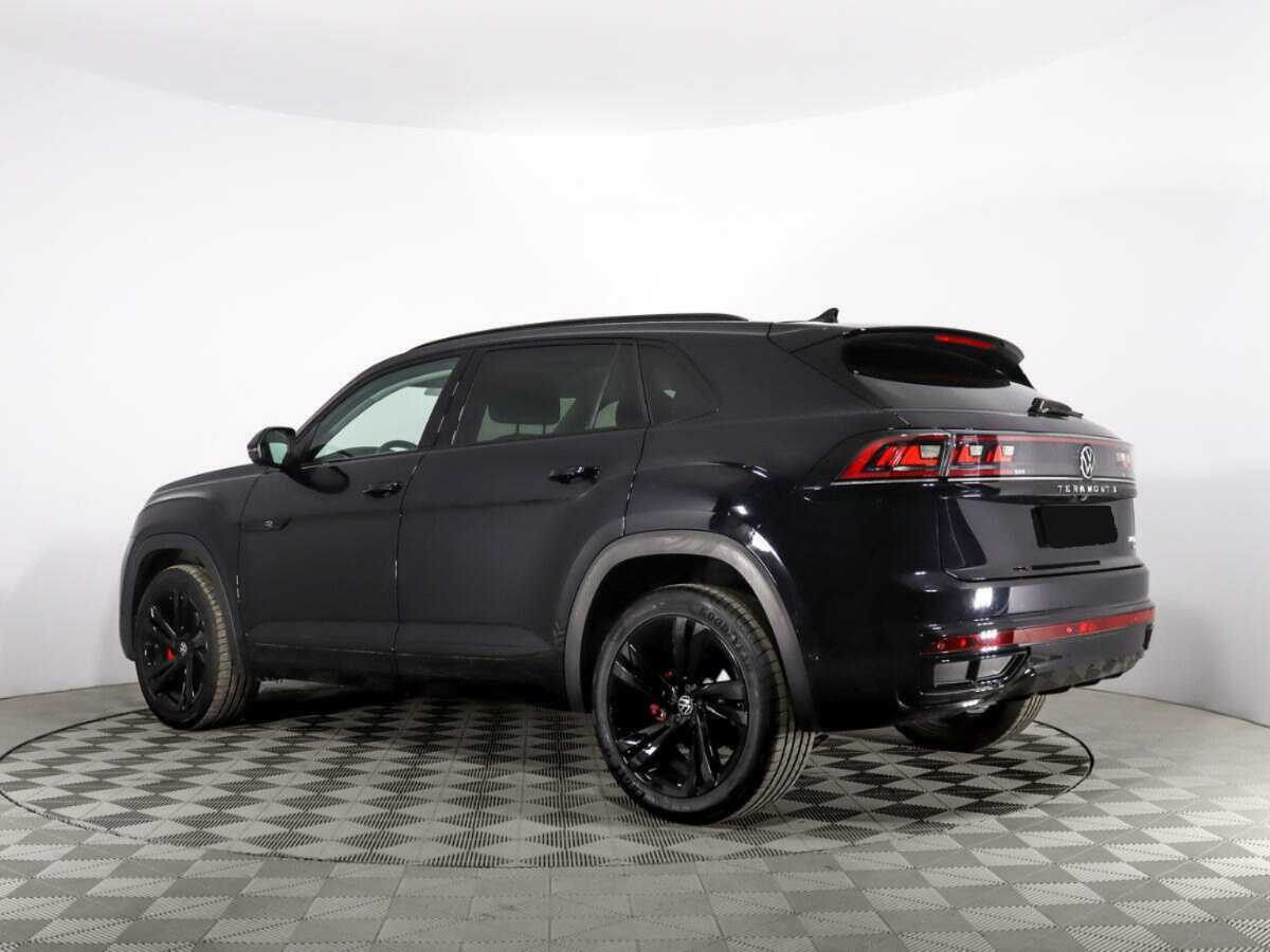 Volkswagen Teramont с пробегом — 2023 год. Фото: #6