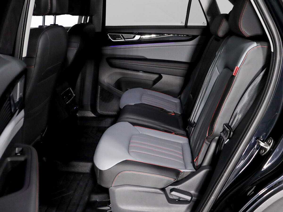 Volkswagen Teramont с пробегом — 2023 год. Фото: #10