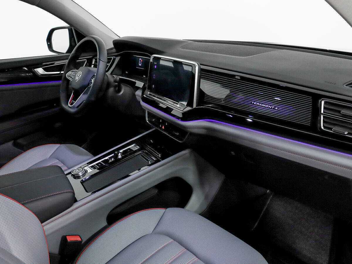 Volkswagen Teramont с пробегом — 2023 год. Фото: #11