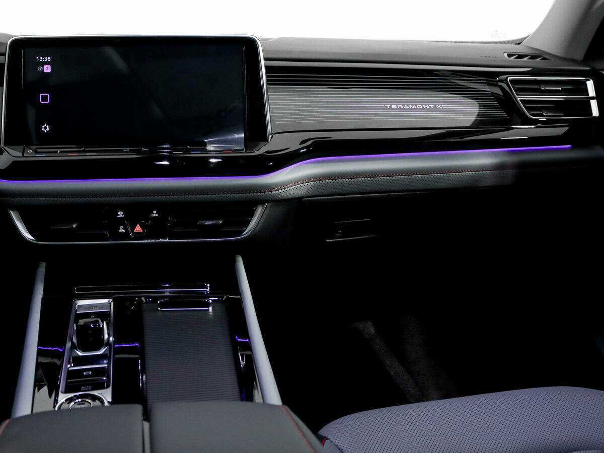 Volkswagen Teramont с пробегом — 2023 год. Фото: #14