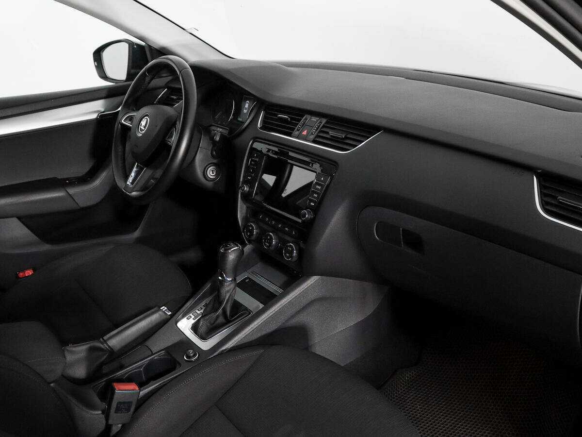 Skoda Octavia с пробегом — 2016 год. Фото: #10