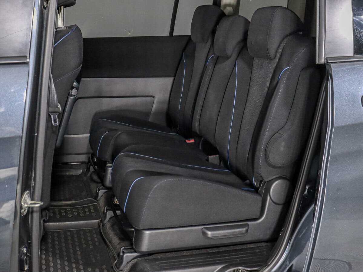 Mazda 5 с пробегом — 2011 год. Фото: #9