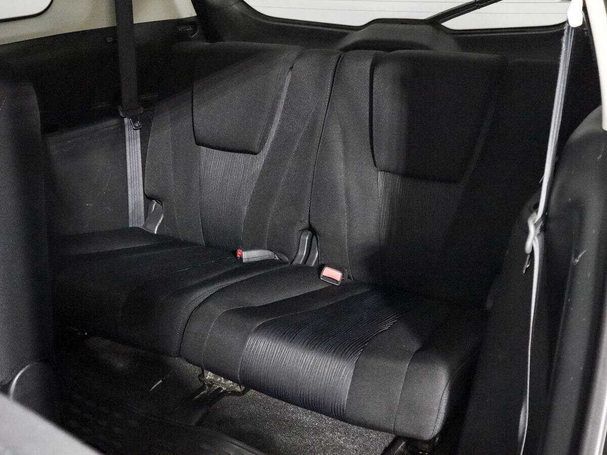 Mazda 5 с пробегом — 2011 год. Фото: #10