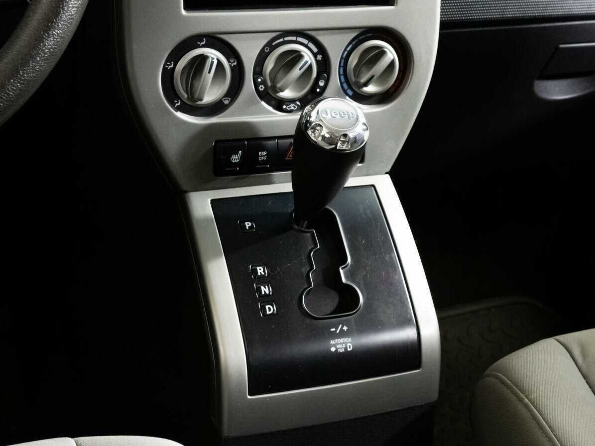 Jeep Compass с пробегом — 2006 год. Фото: #11