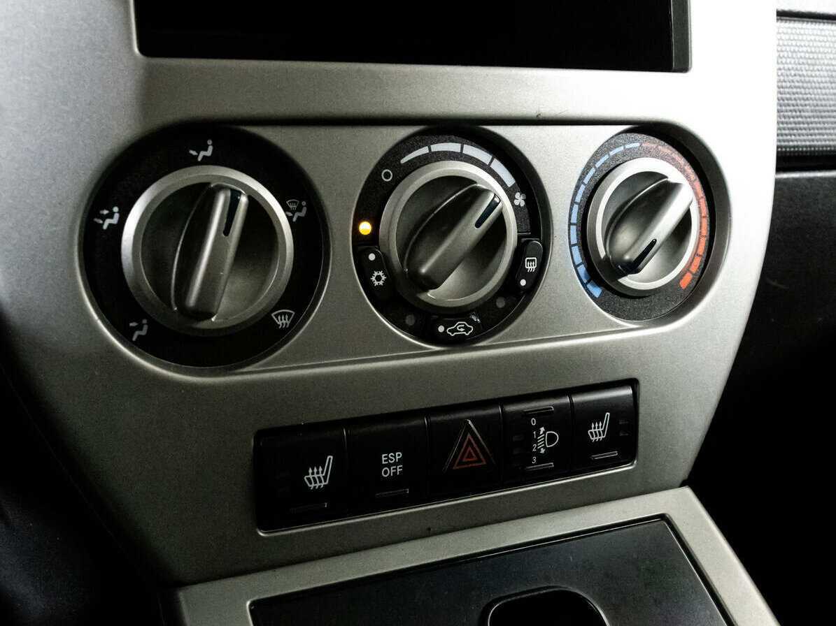 Jeep Compass с пробегом — 2006 год. Фото: #14