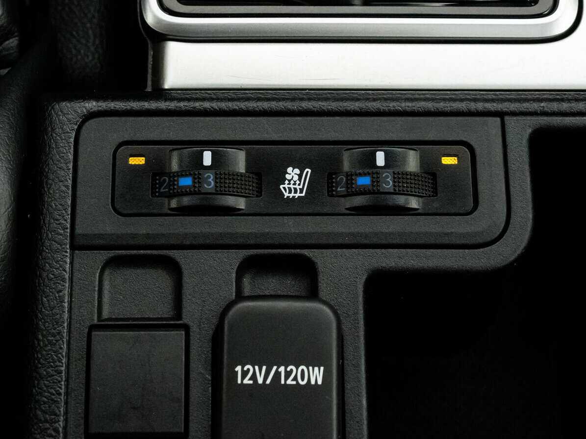 Toyota Land Cruiser Prado с пробегом — 2021 год. Фото: #11