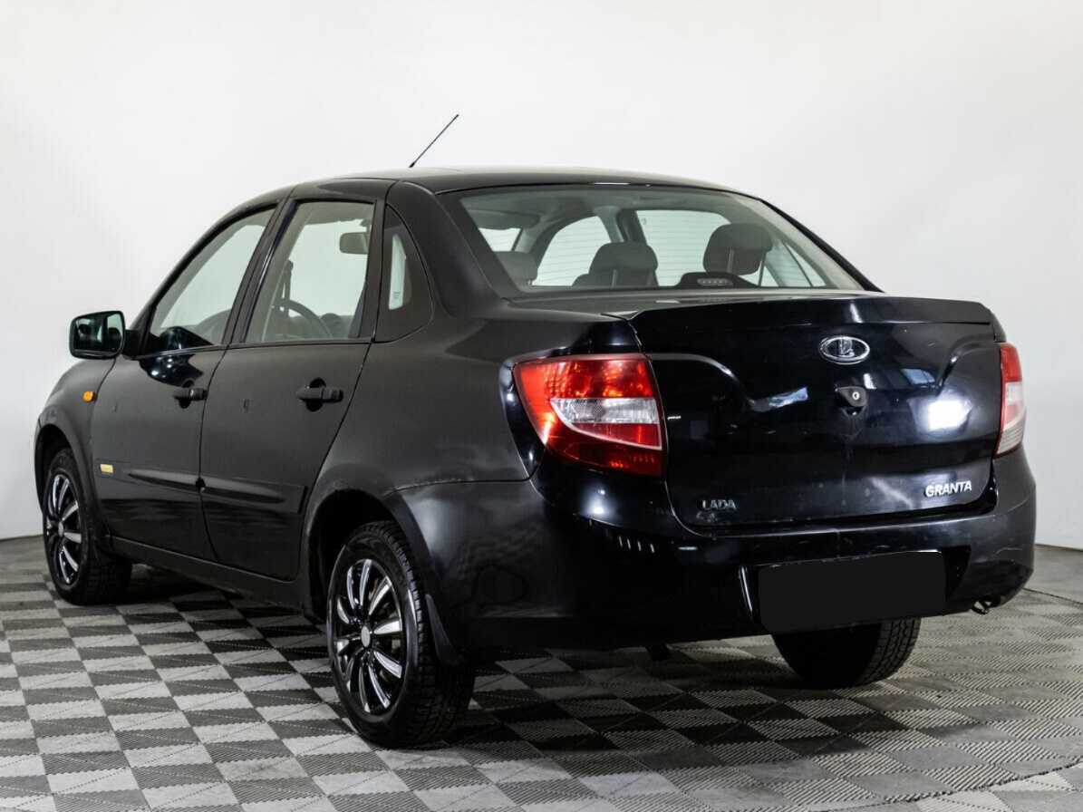 Lada (ВАЗ) Granta с пробегом — 2012 год. Фото: #5