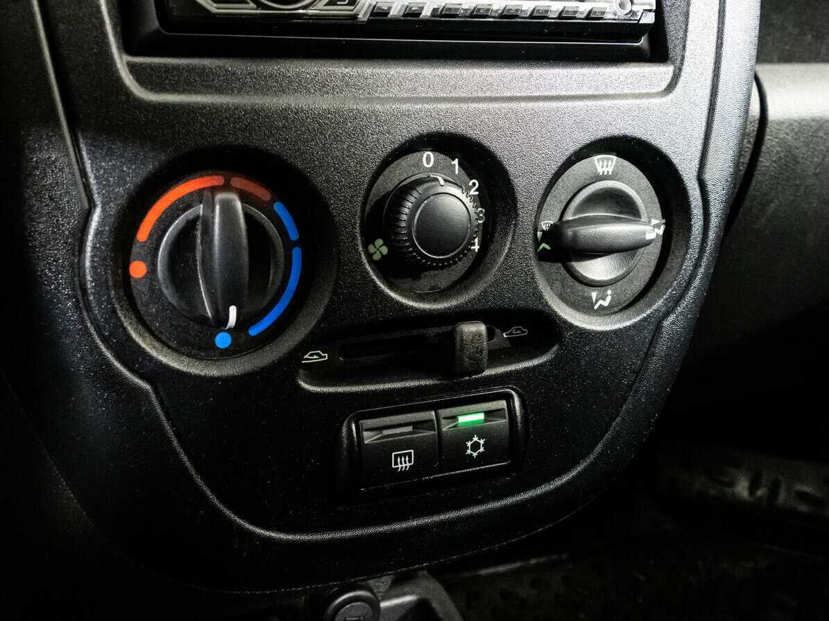 Lada (ВАЗ) Granta с пробегом — 2012 год. Фото: #9