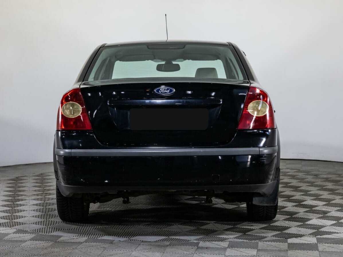 Ford Focus с пробегом — 2006 год. Фото: #5