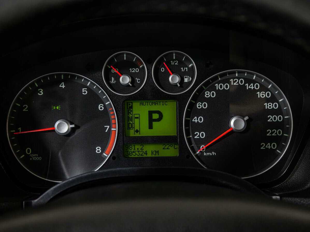 Ford Focus с пробегом — 2006 год. Фото: #11