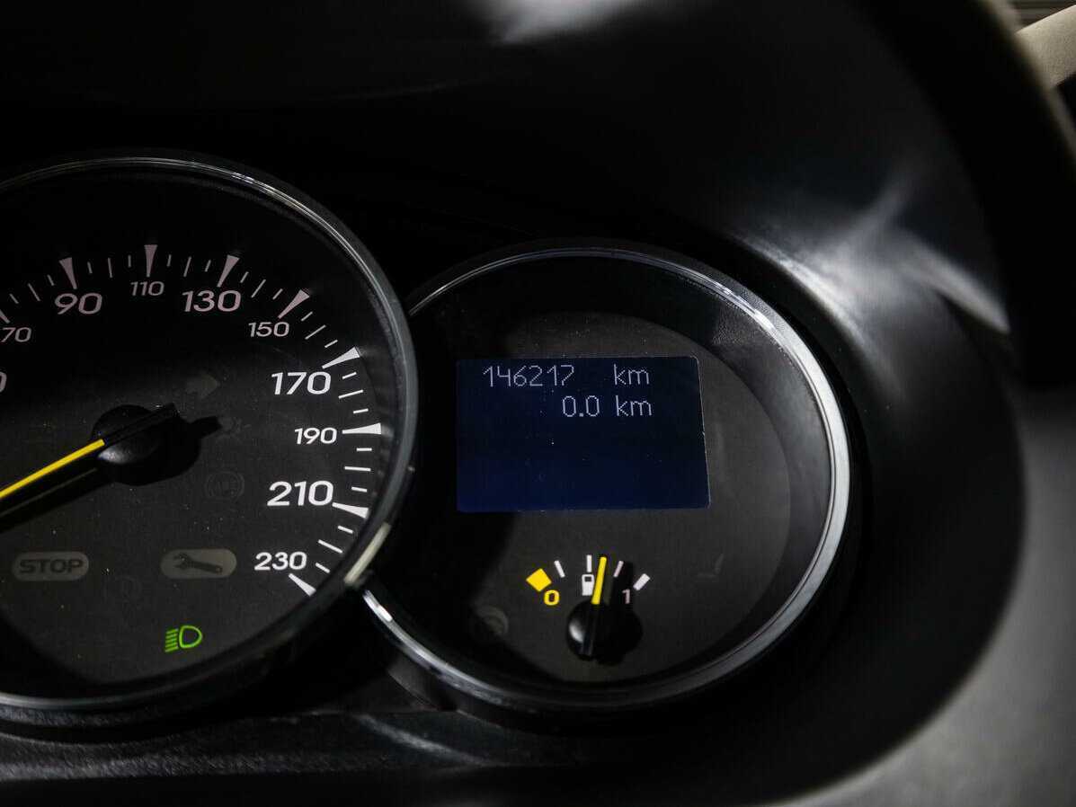 Renault Megane с пробегом — 2012 год. Фото: #11