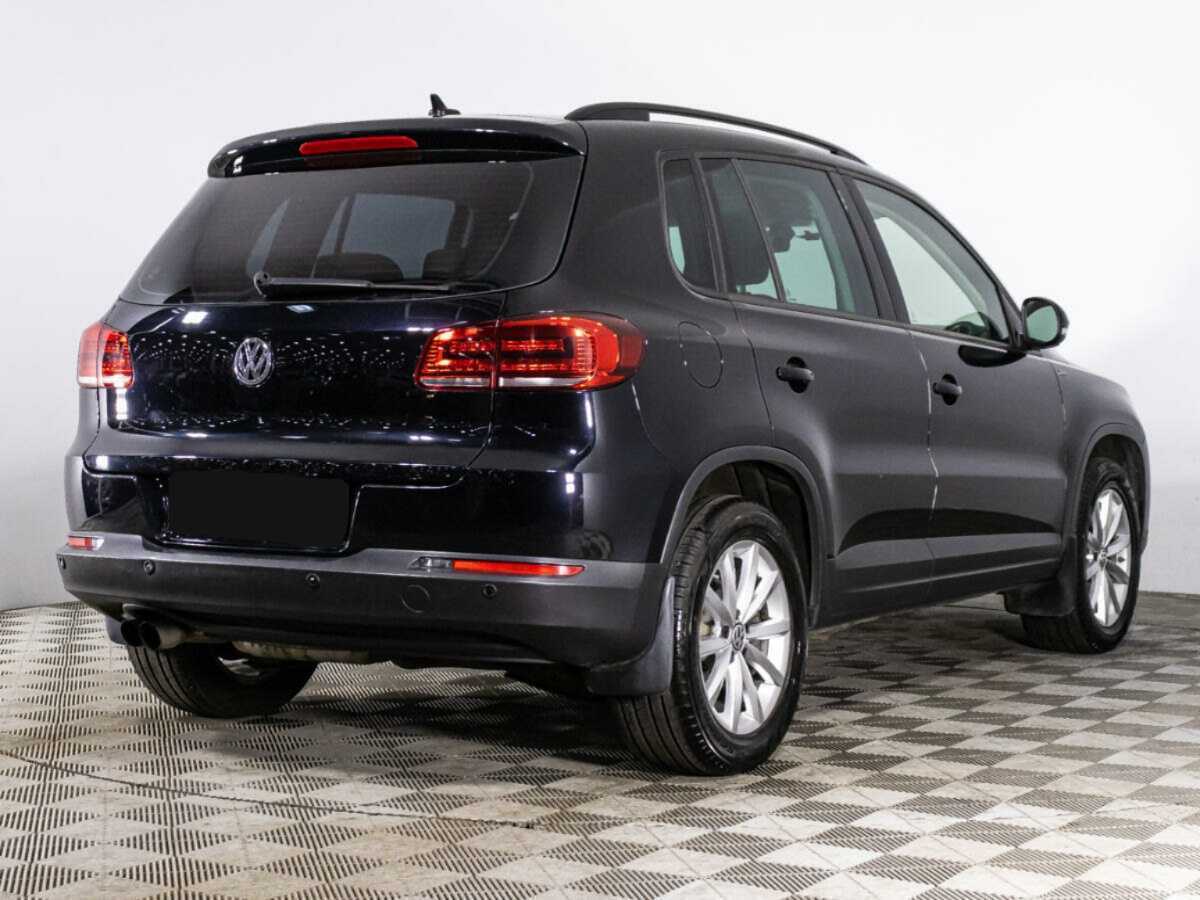 Volkswagen Tiguan с пробегом — 2015 год. Фото: #4