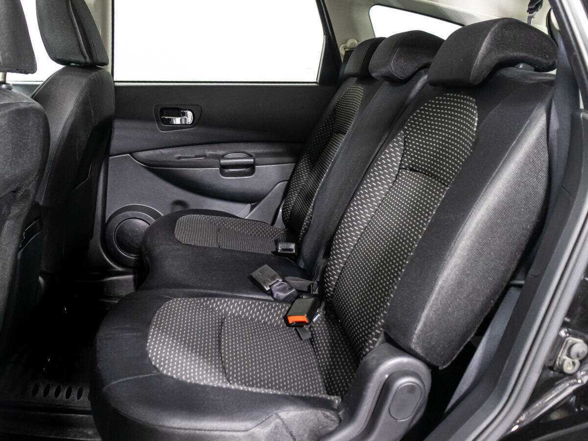 Nissan Qashqai+2 с пробегом — 2008 год. Фото: #9