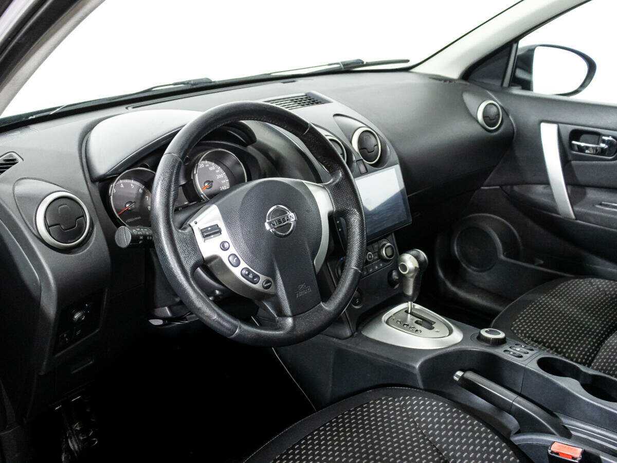 Nissan Qashqai+2 с пробегом — 2008 год. Фото: #10