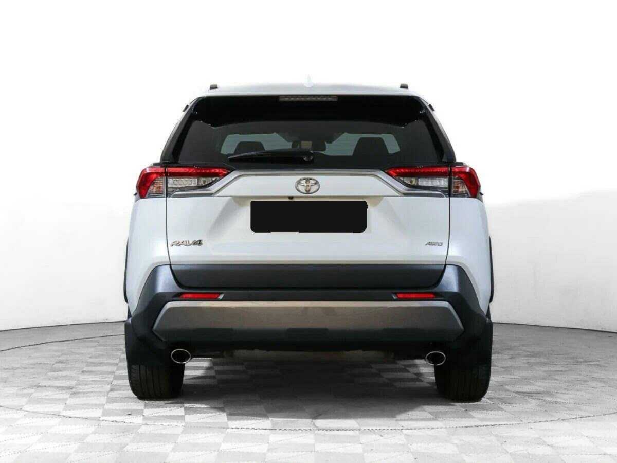 Toyota RAV4 с пробегом — 2020 год. Фото: #5