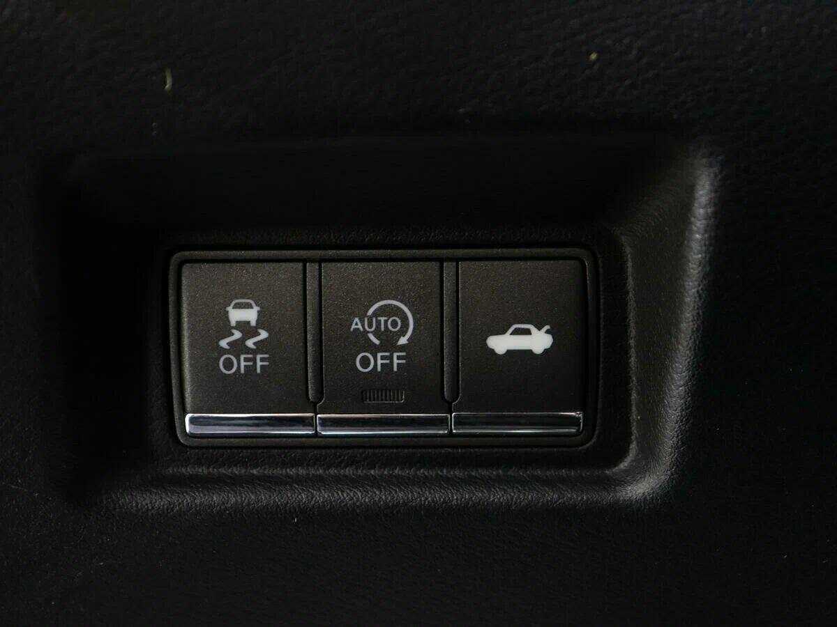 Infiniti Q50 с пробегом — 2014 год. Фото: #16